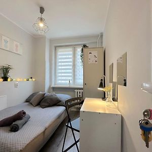 Pineapple Room 10 Min To Old Town Gdansk,Pkp & Shopping Mall